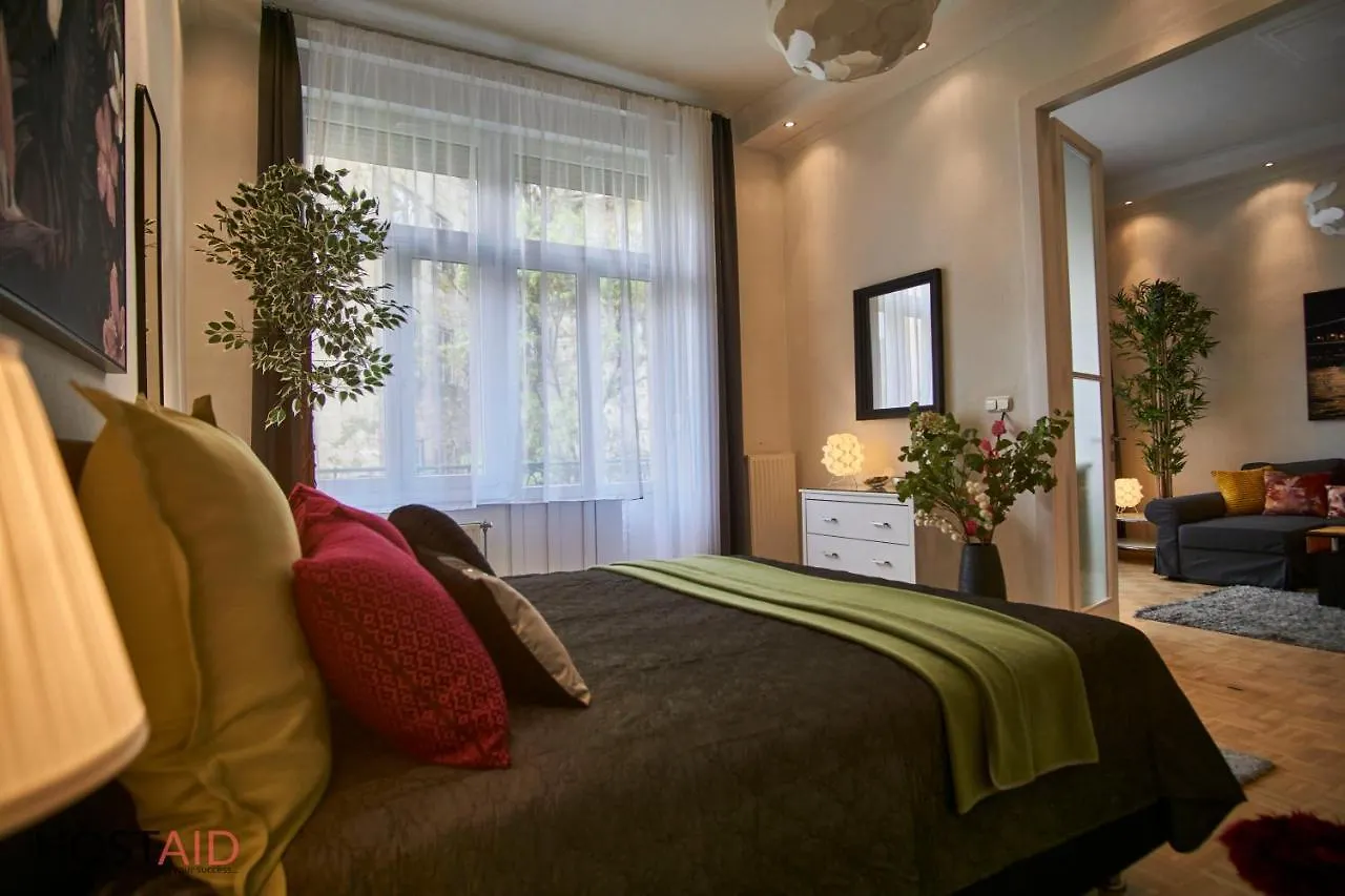 בודפשט M52 Apartment - Hostaid